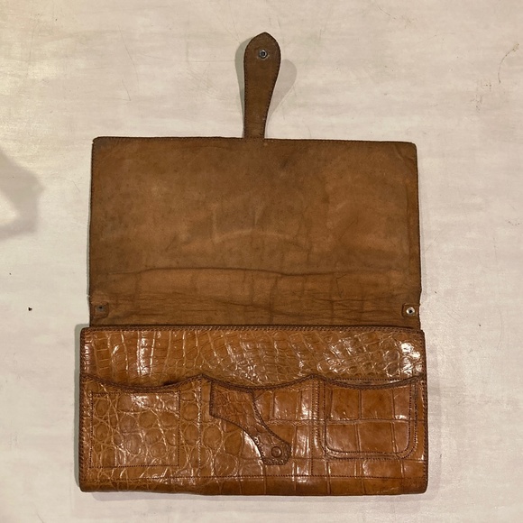 Antique Brown Clutch with Additional Pockets and Clasp - Picture 2 of 5